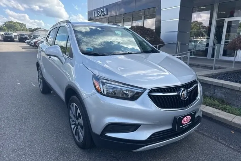 2022 Buick Encore Preferred photo 1