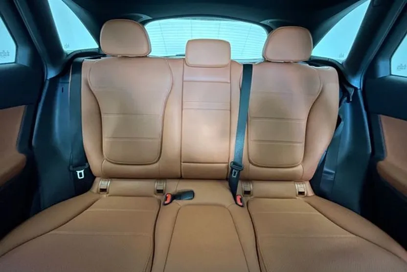 2026 Mercedes Benz GLC 300 photo 1
