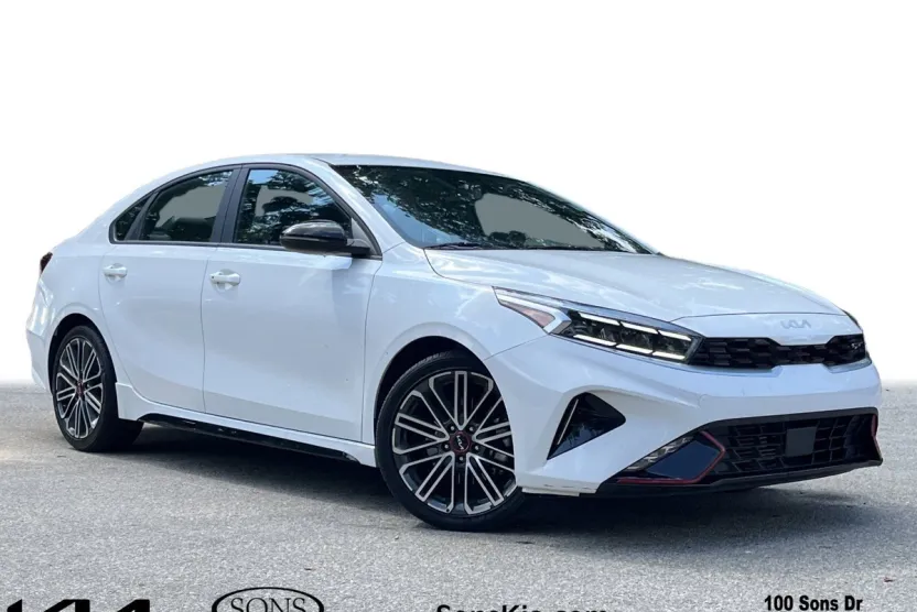 2023 Kia Forte GT photo 1