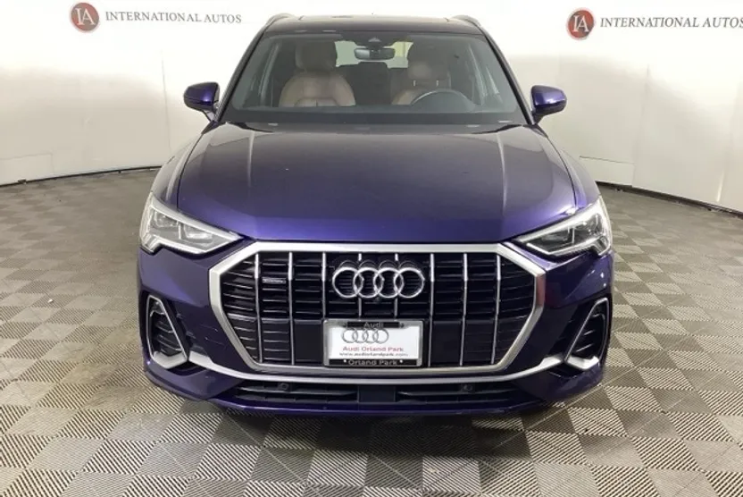 2022 Audi Q3 S line Premium Plus photo 1