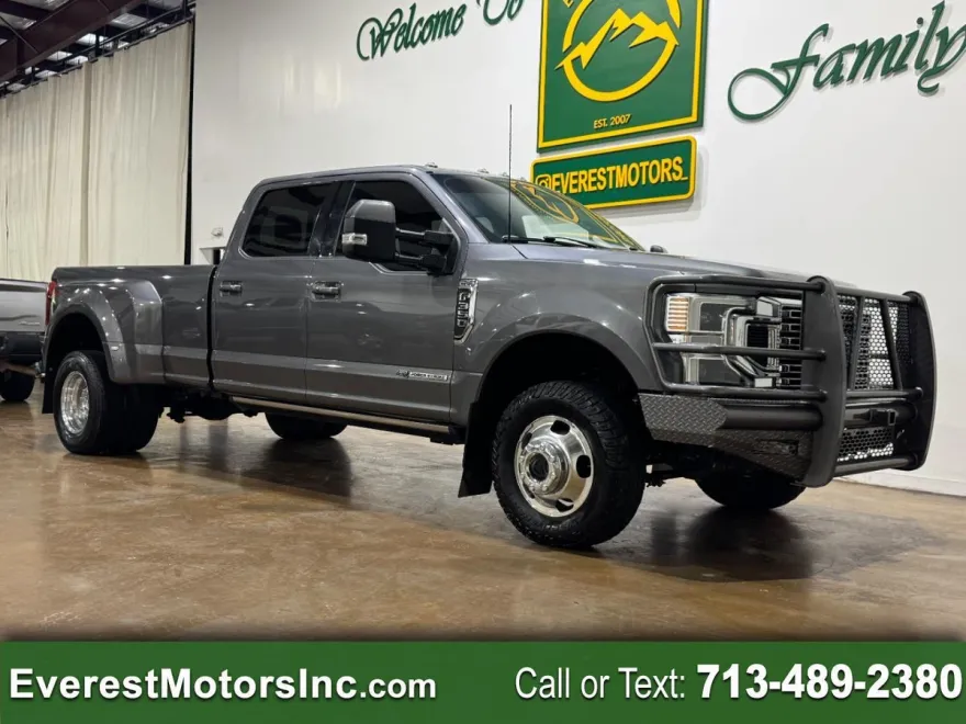 2021 Ford F-350 Lariat photo 1