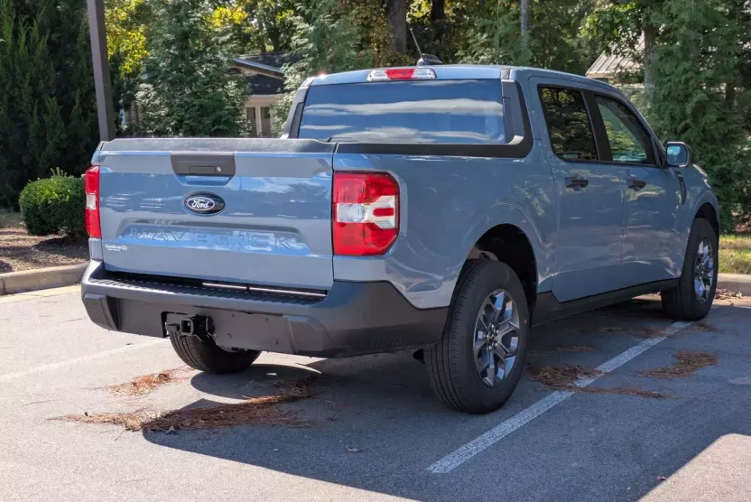 2025 Ford Maverick XLT photo 1