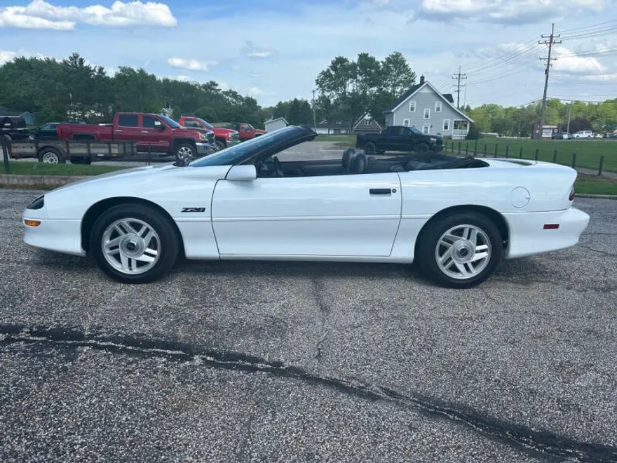 1996 Chevrolet Camaro Z28 photo 1
