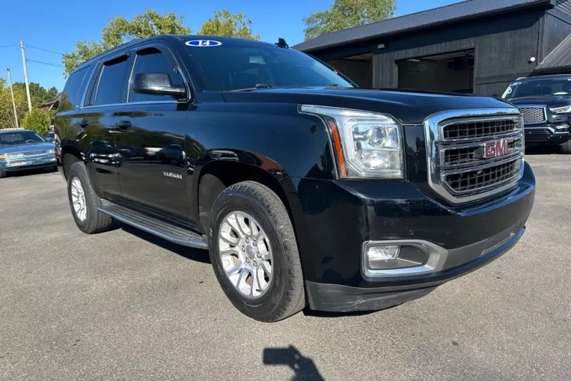 2016 Gmc Yukon SLE photo 1