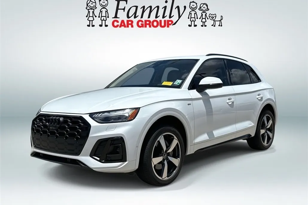 2023 Audi Q5 45 S line Prestige Premium photo 1