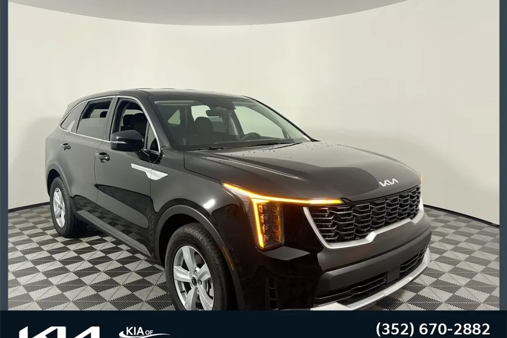 2026 Kia Sorento LX photo 1