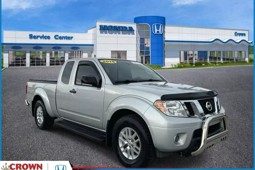 2015 Nissan Frontier SV photo 1