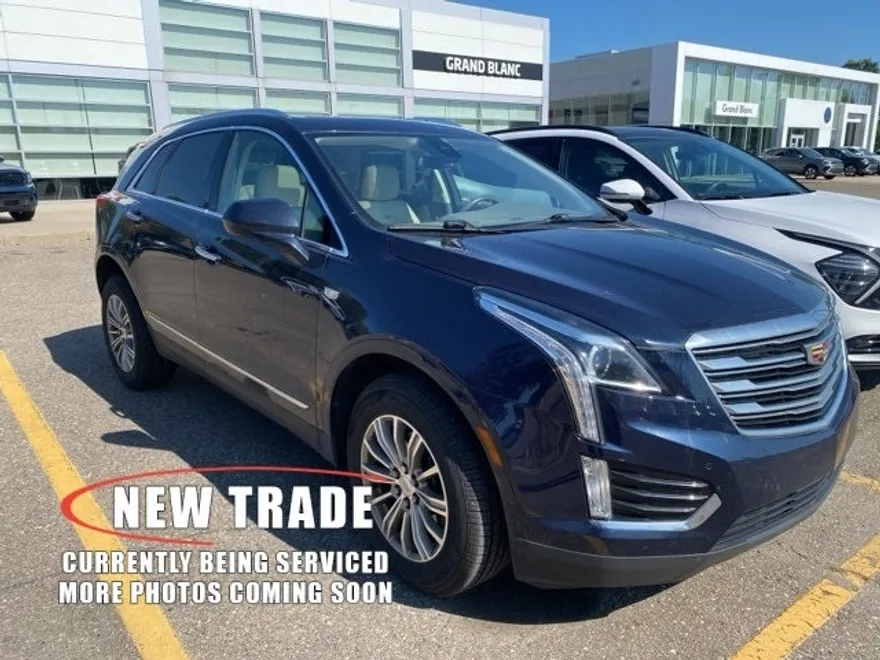 2017 Cadillac XT5 Luxury photo 1