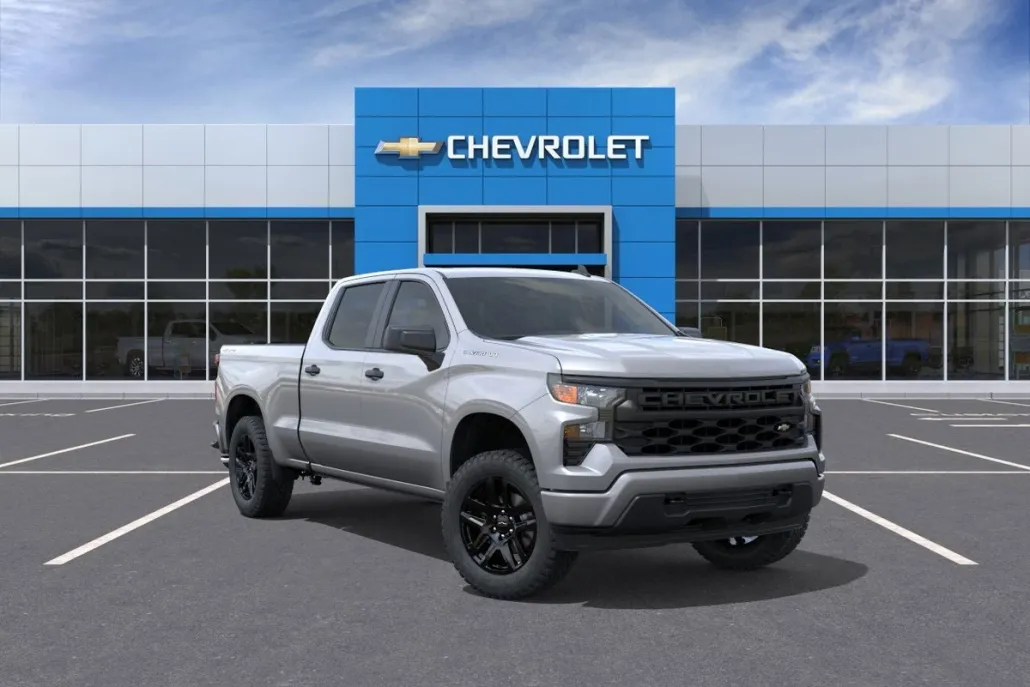 2025 Chevrolet Silverado 1500 Custom photo 1