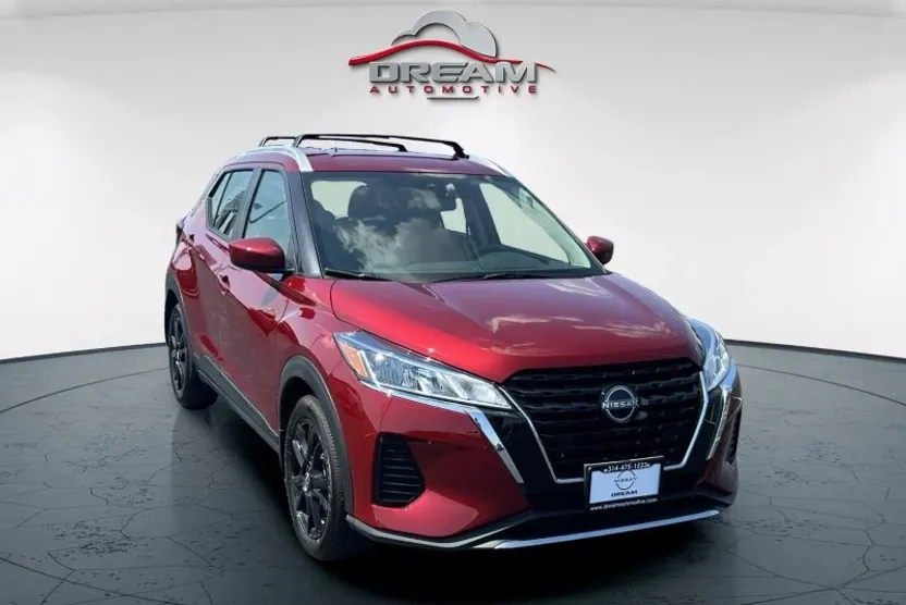 2024 Nissan Kicks SV photo 1