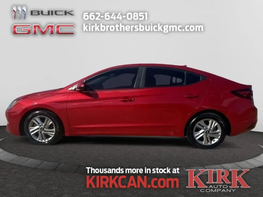 2020 Hyundai Elantra SEL photo 1