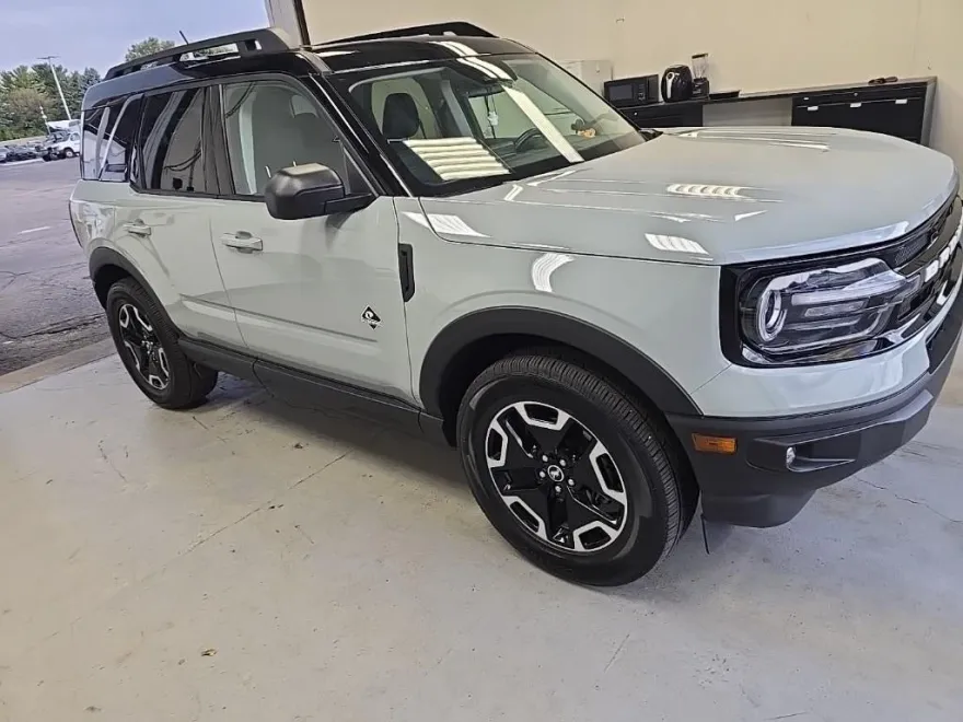 2023 Ford Bronco Sport Outer Banks photo 1