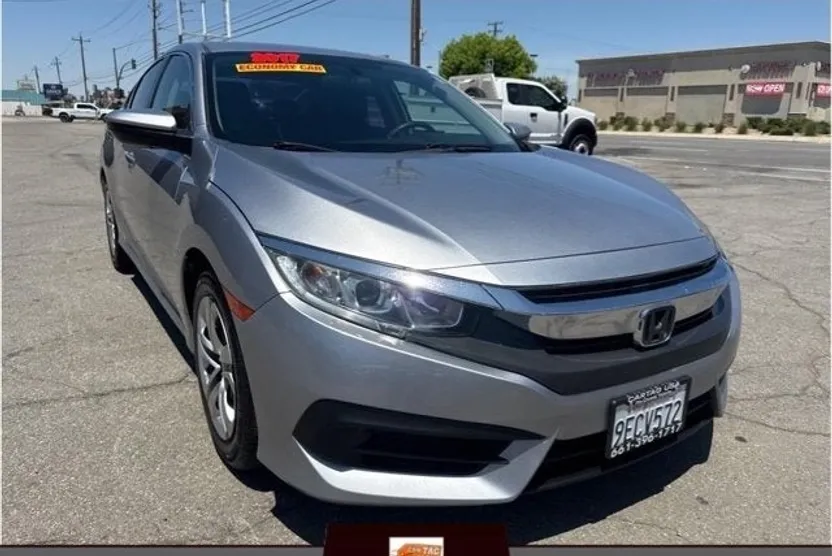 2017 Honda Civic LX photo 1