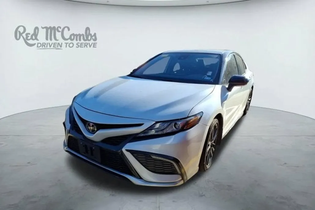 2023 Toyota Camry XSE photo 1