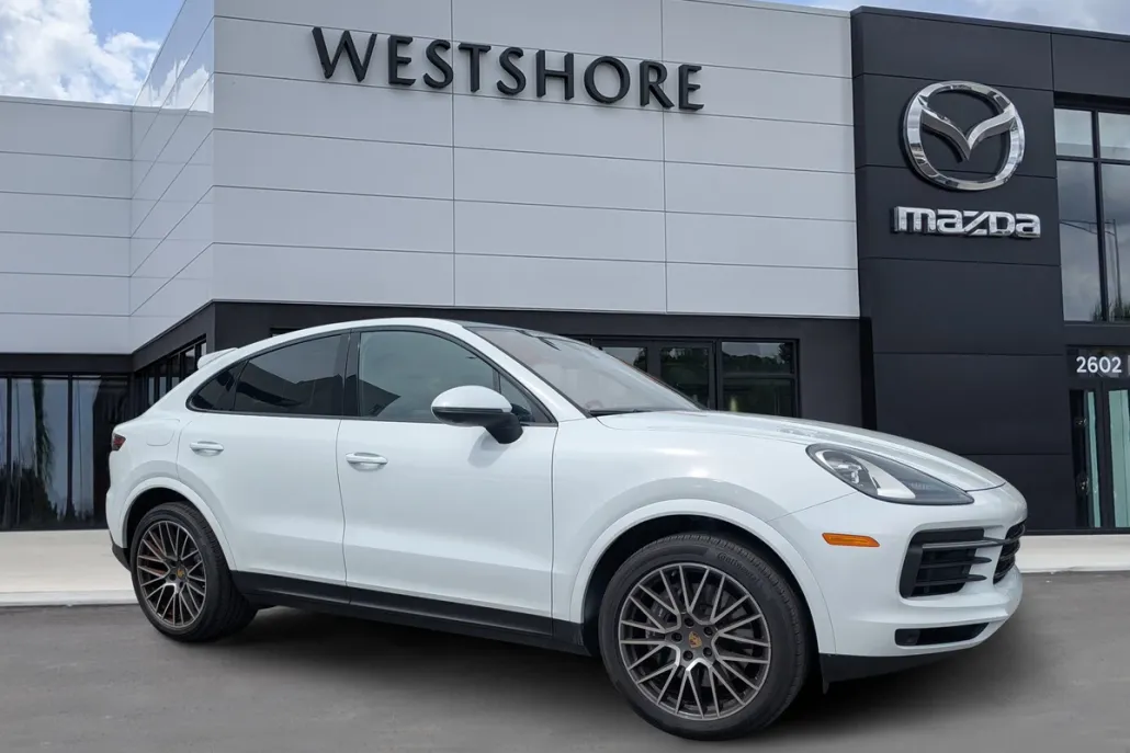 2021 Porsche Cayenne Coupe Base photo 1