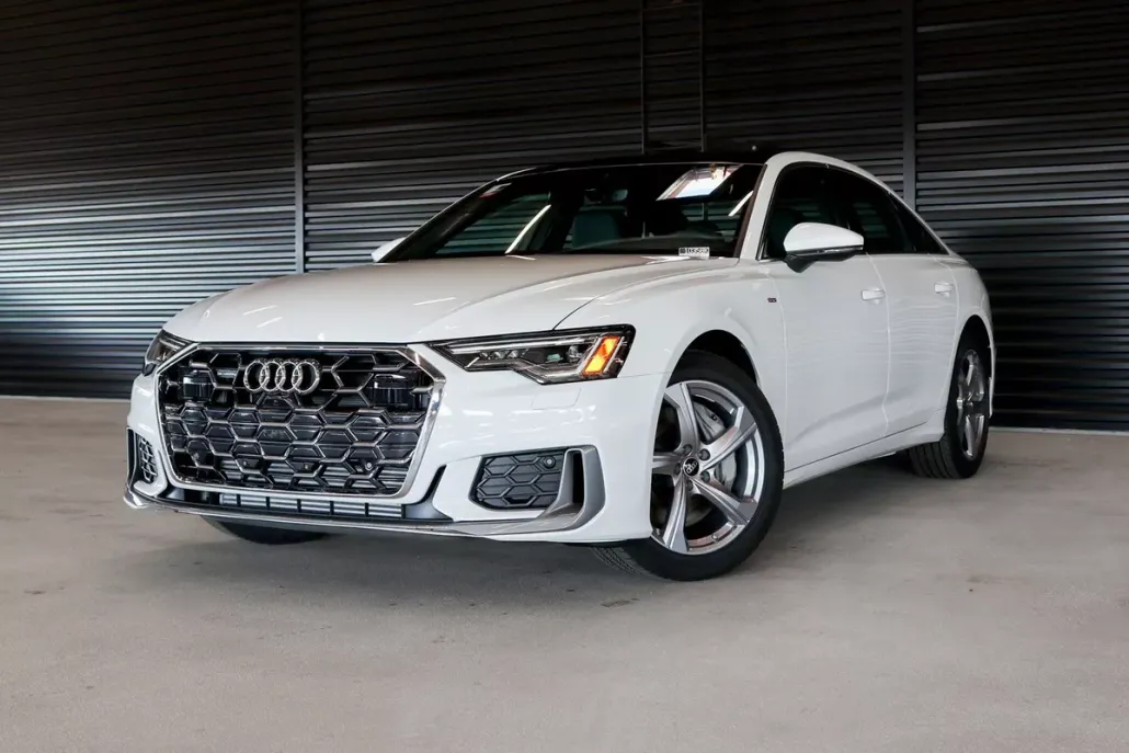 2025 Audi A6 Premium photo 1