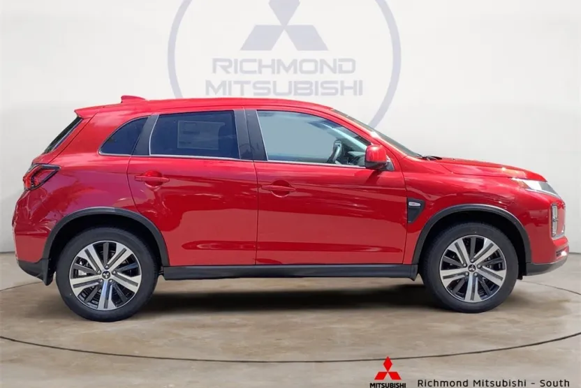 2025 Mitsubishi Outlander Sport ES SE LE photo 1