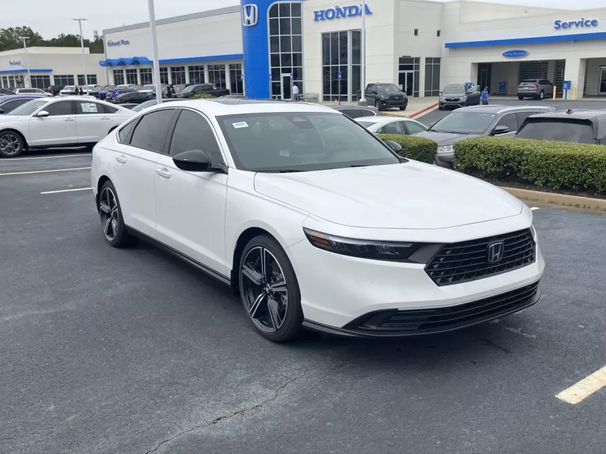 2025 Honda Accord Hybrid Sport photo 1