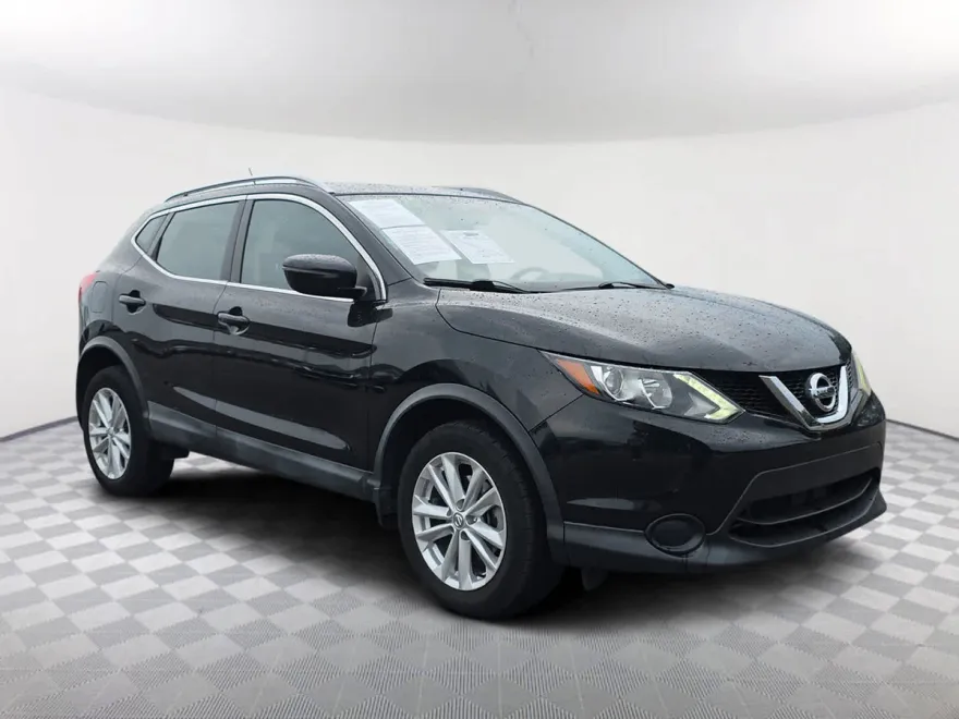 2018 Nissan Rogue Sport SV photo 1