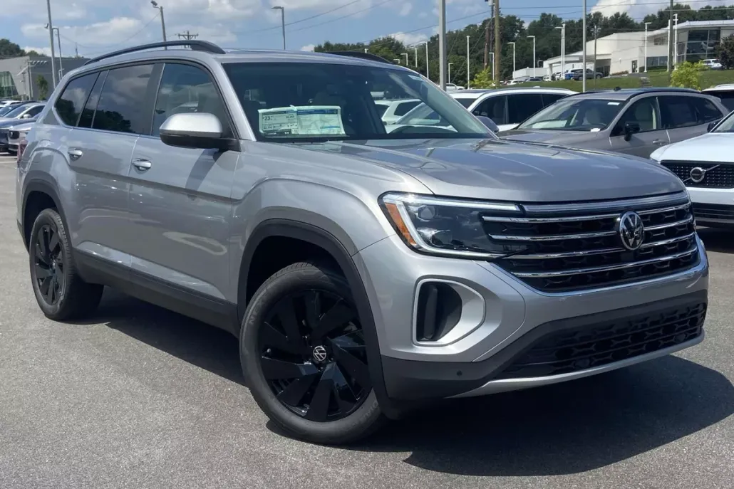 2026 Volkswagen Atlas SE Technology photo 1