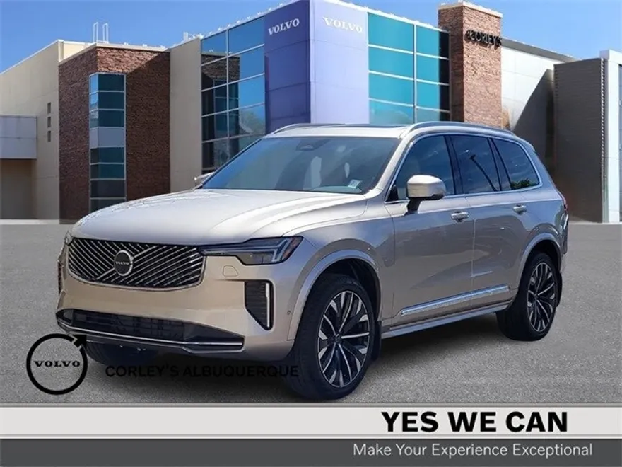2025 Volvo XC90 B5 Plus photo 1