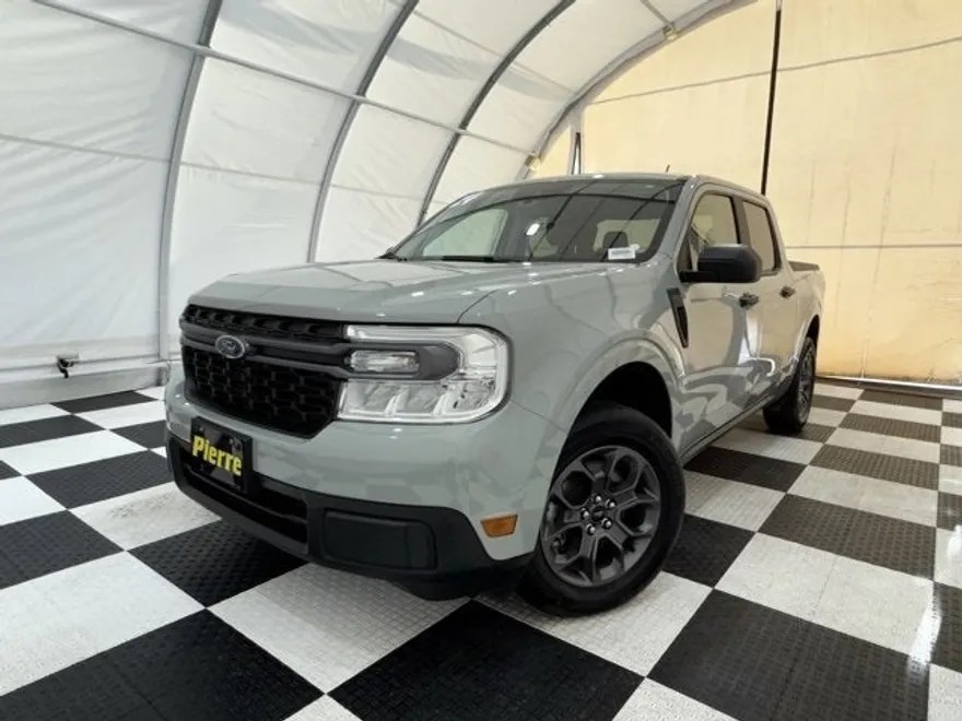 2024 Ford Maverick XLT photo 1