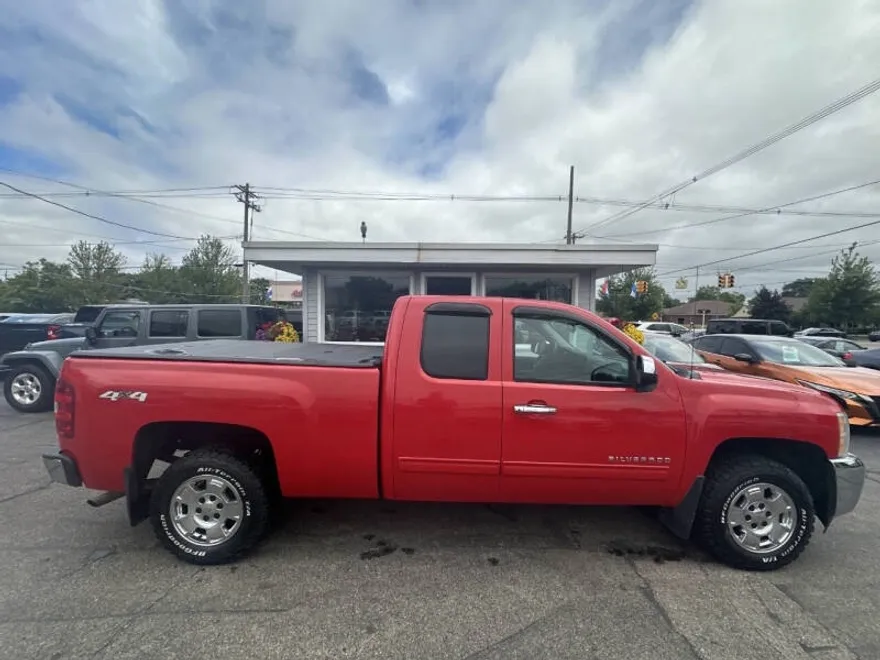 2013 Chevrolet Silverado 1500 LT photo 1