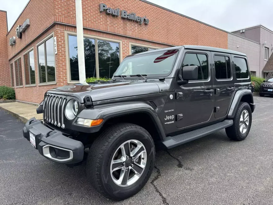 2021 Jeep Wrangler Unlimited Sahara photo 1