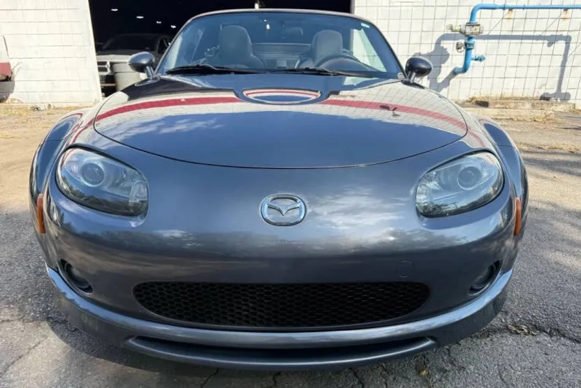 2006 Mazda MX-5 Miata Miata Touring photo 1