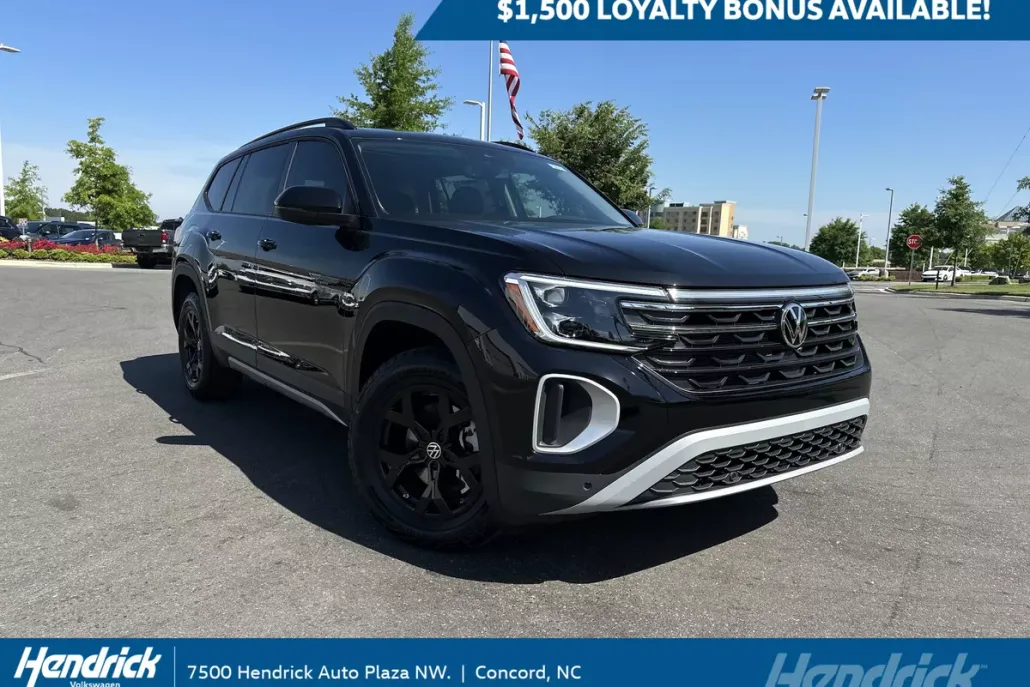2025 Volkswagen Atlas Peak Edition SE photo 1