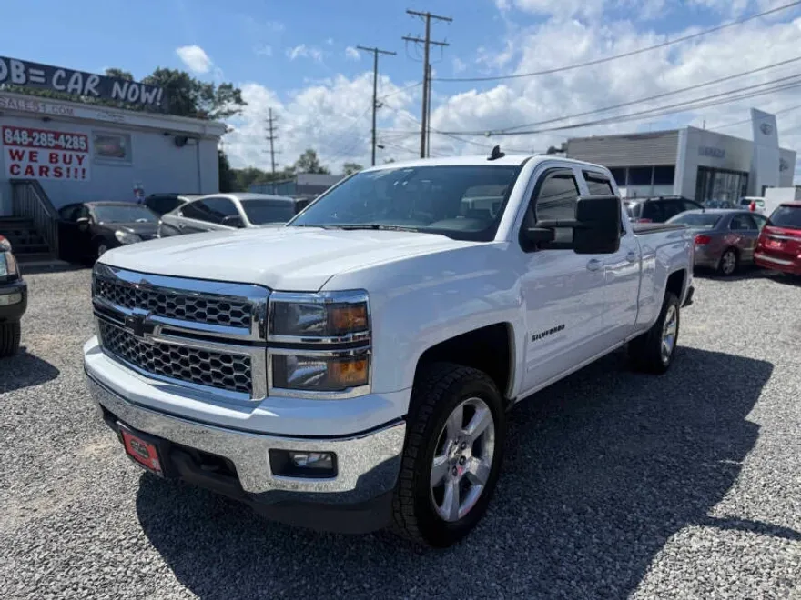2015 Chevrolet Silverado 1500 LT photo 1