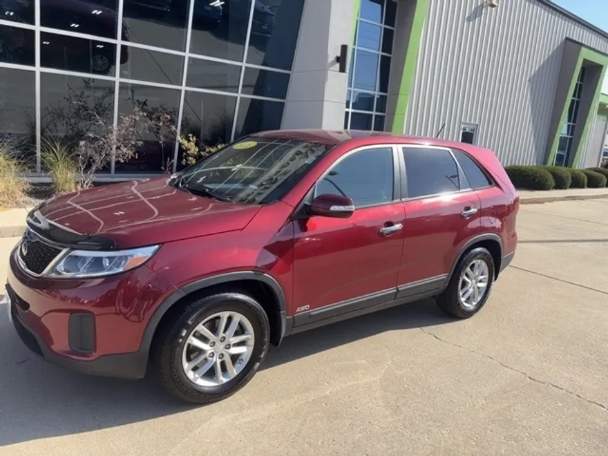 2015 Kia Sorento LX photo 1