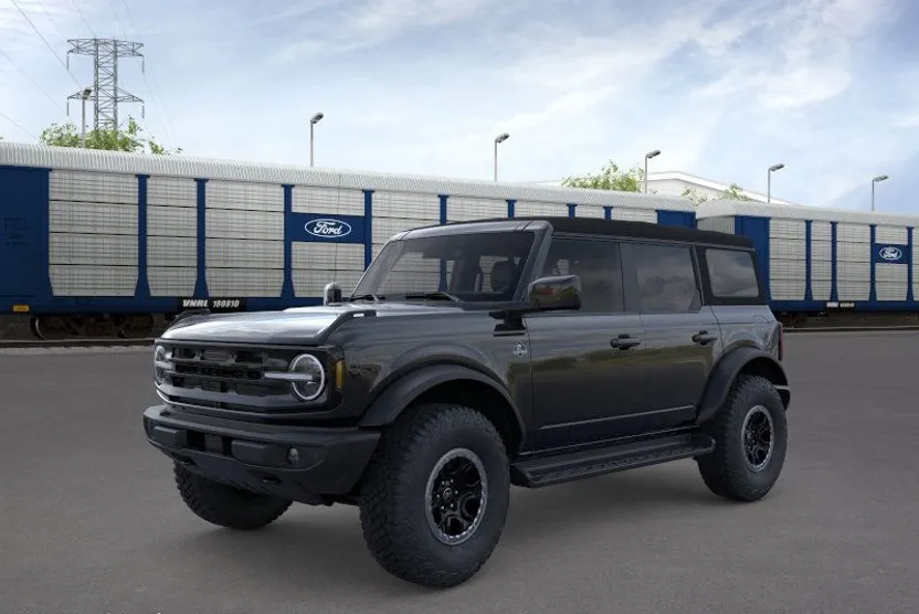2025 Ford Bronco Outer Banks photo 1
