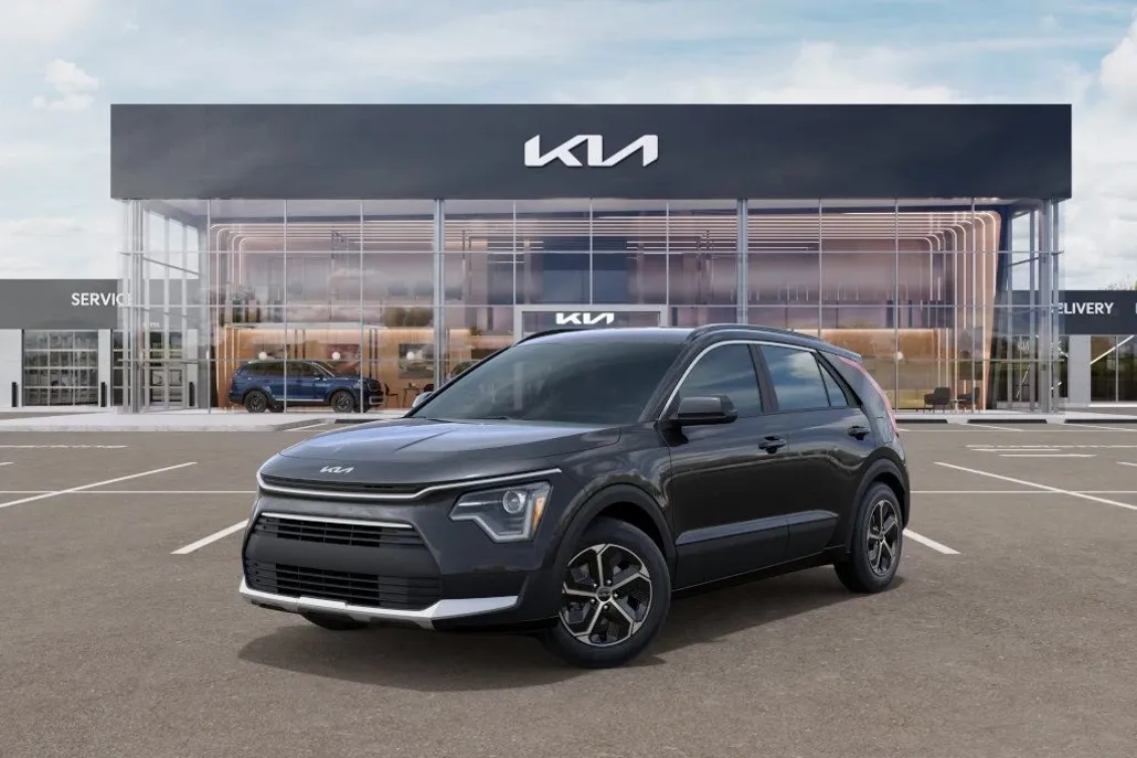2025 Kia Niro LX photo 1