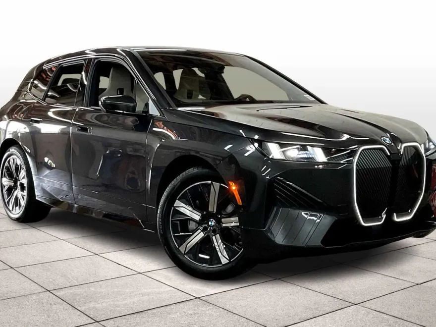 2026 Bmw iX photo 1