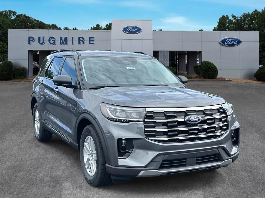 2025 Ford Explorer photo 1