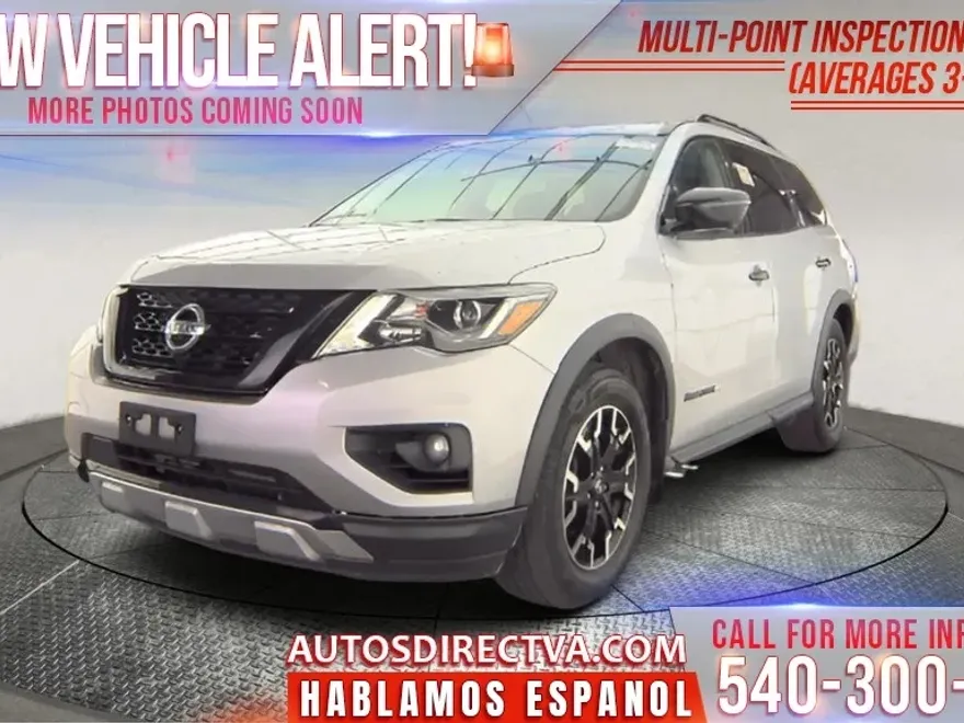 2019 Nissan Pathfinder SL photo 1