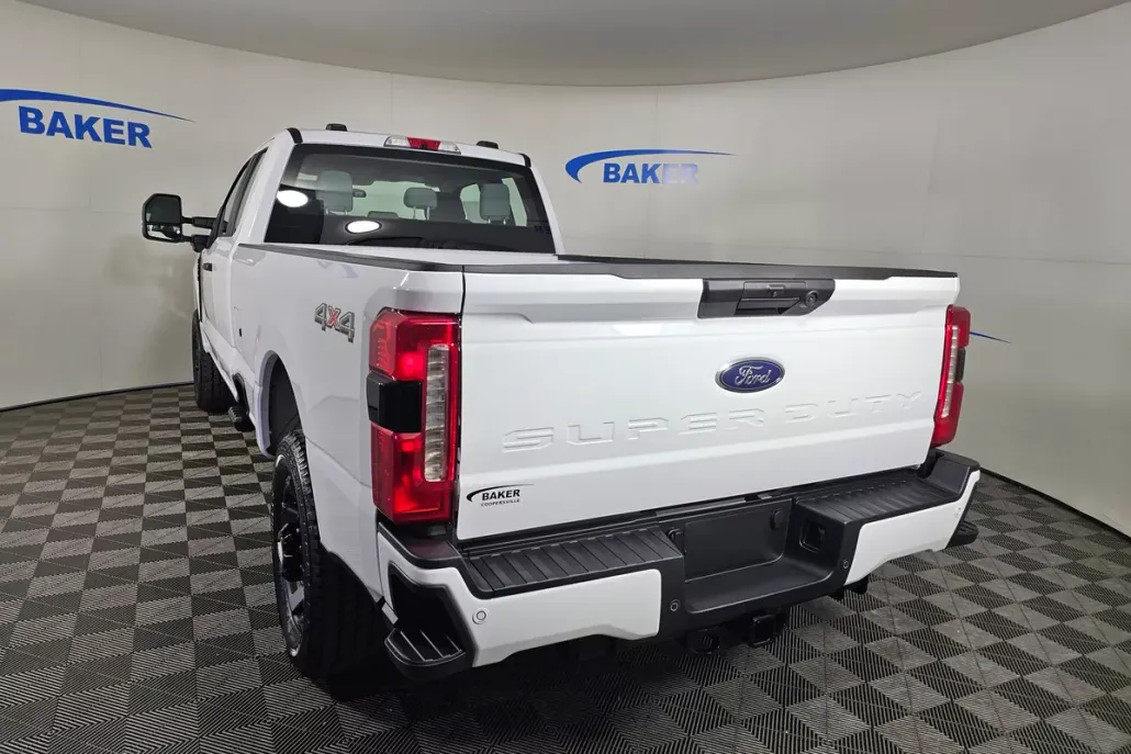 2025 Ford F-350 XL photo 1