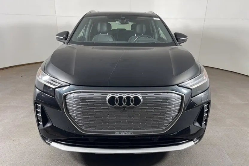 2022 Audi Q4 E-tron Prestige photo 1