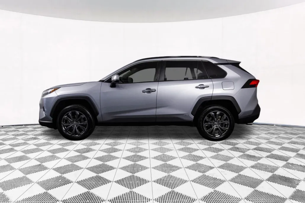 2023 Toyota RAV4 Hybrid Limited photo 1