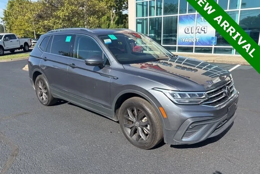 2024 Volkswagen Tiguan SE Wolfsburg Edition photo 1