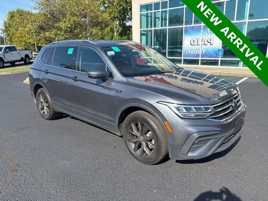 2024 Volkswagen Tiguan SE Wolfsburg Edition photo 1