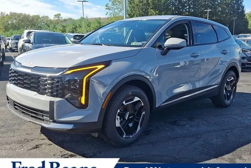 2026 Kia Sportage Hybrid S photo 1