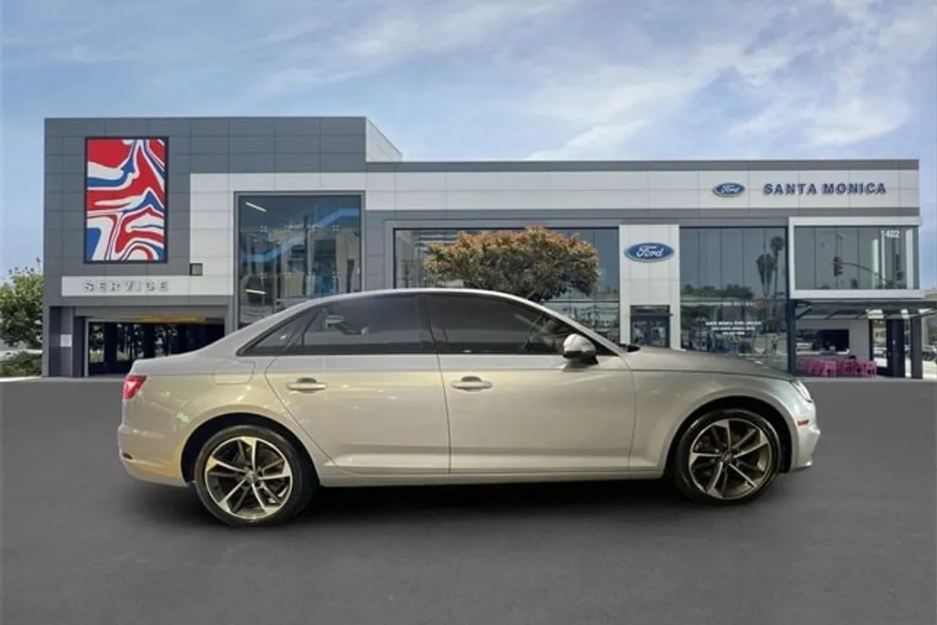 2019 Audi A4 2.0T Premium photo 1