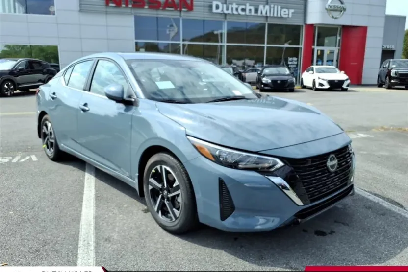 2025 Nissan Sentra SV photo 1