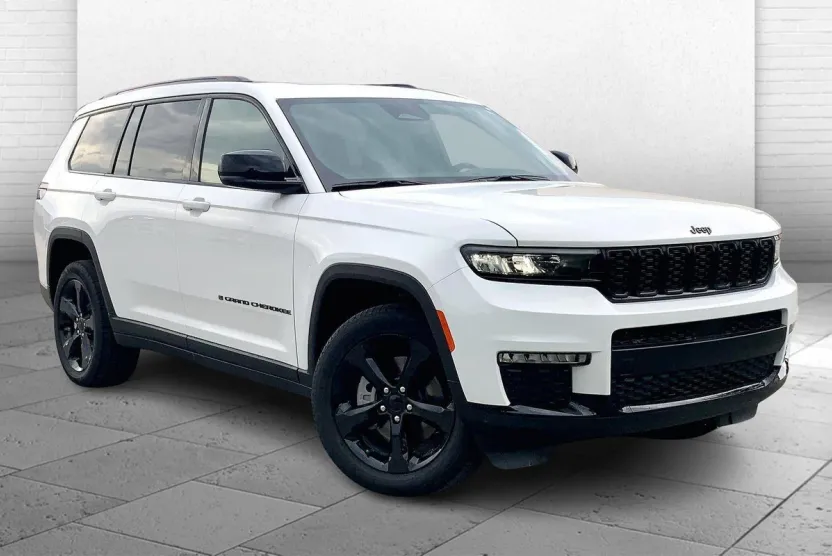 2025 Jeep Grand Cherokee Limited photo 1