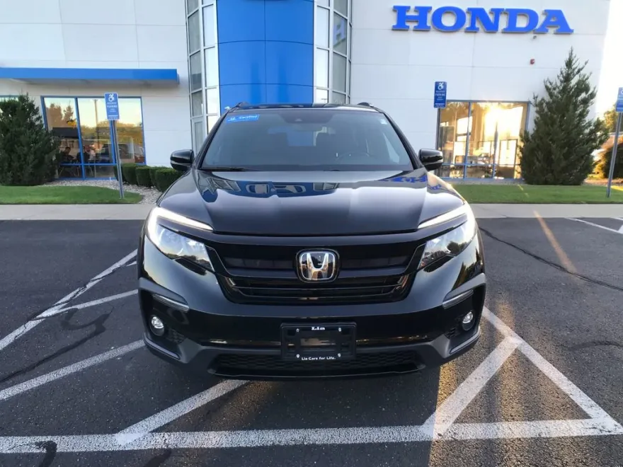 2022 Honda Pilot TrailSport photo 1