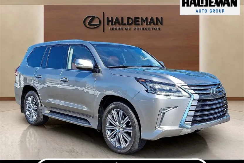 2017 Lexus LX 570 photo 1