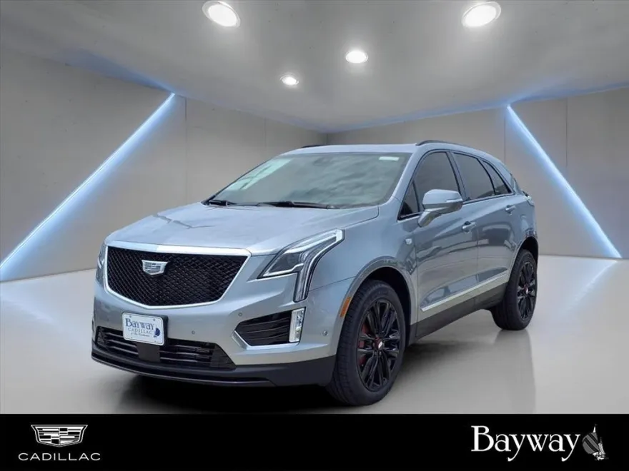 2025 Cadillac XT5 Sport photo 1