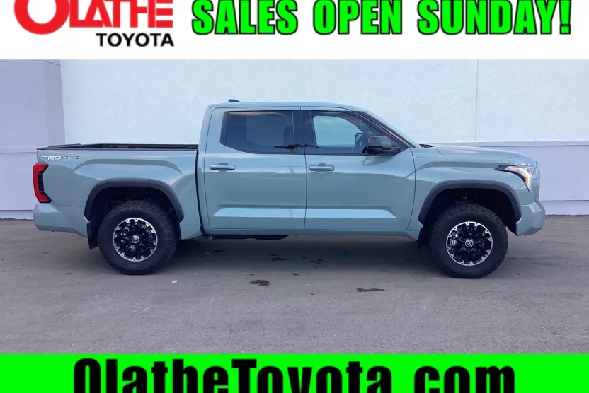 2022 Toyota Tundra SR5 photo 1